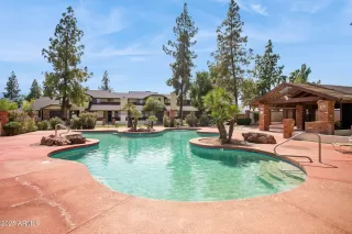 Photo #5: 6983990 Listing