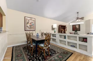 Photo #6: 6983999 Listing 