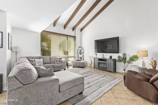 MLS: 6984002 Condo For Sale