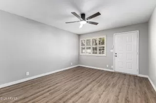 Photo #6: 6984056 Listing 