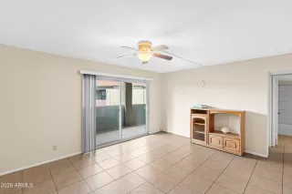 Photo #4: 6984118 Listing 