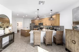 Photo #3: 6984208 Listing 