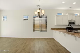 Photo #6: 6984213 Listing 