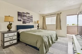 Photo #5: 6984219 Listing 