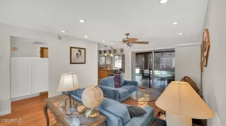 Photo #6: 6984355 Listing 