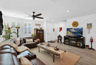 Photo #5: 6984490 Listing