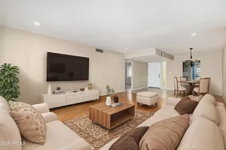 Photo #1: 6984726 Listing 