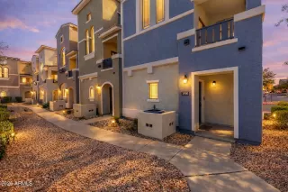 Photo #3: 6984892 Listing