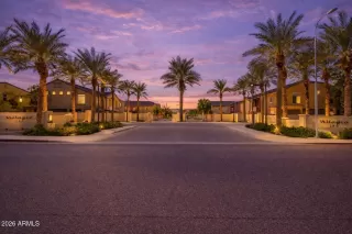 Photo #5: 6984892 Listing