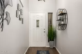 Photo #3: 6984911 Listing