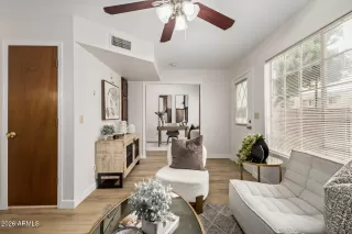 Photo #3: 6984940 Listing 