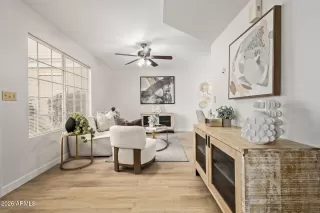 Photo #5: 6984940 Listing 