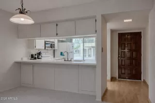 Photo #1: 6985328 Listing