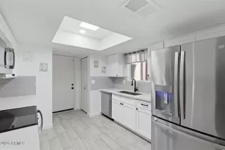 Photo #2: 6985437 Listing