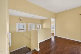 Photo #4: 6985510 Listing 