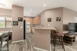 Photo #4: 6985524 Listing 