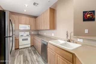 Photo #5: 6985524 Listing 