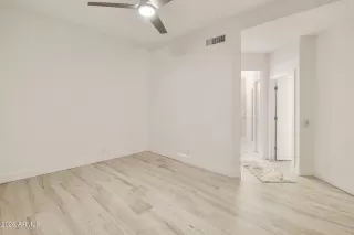 Photo #6: 6985573 Listing 