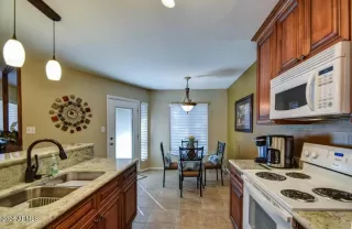 Photo #6: 6985581 Listing 