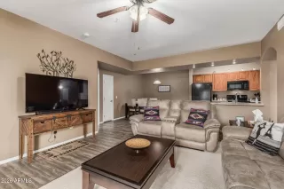 Photo #5: 6986184 Listing 