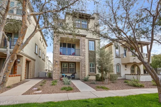 MLS: 6986332 Condo For Sale