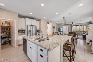 Photo #6: 6986332 Listing 