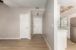 Photo #4: 6986370 Listing 