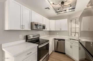 Photo #5: 6986370 Listing 