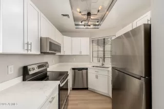 Photo #6: 6986370 Listing 