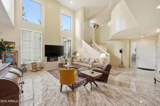 Photo #6: 6986475 Listing 