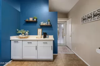 Photo #5: 6986560 Listing 