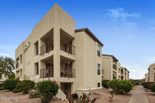 MLS: 6986579 Condo For Sale