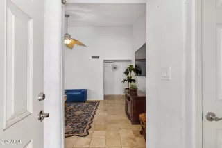 Photo #5: 6986874 Listing 