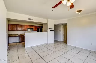 Photo #5: 6986933 Listing 