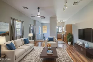 Photo #2: 6987128 Listing