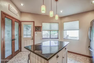 Photo #5: 6987285 Listing 