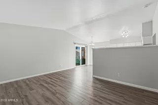 Photo #6: 6987340 Listing 