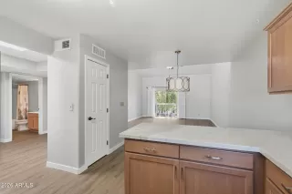 Photo #4: 6987743 Listing 