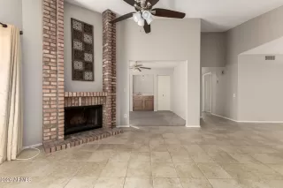 Photo #6: 6987757 Listing 