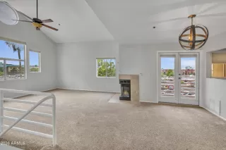 Photo #5: 6987809 Listing 