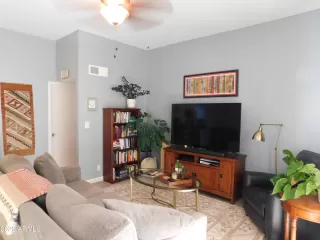 UNIVERSITY SHADOWS Condos for Sale