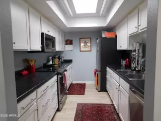 Photo #4: 6987883 Listing