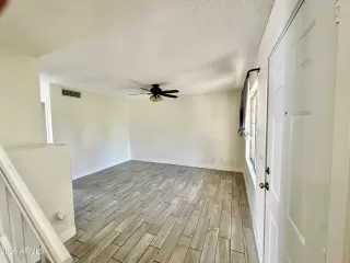 Photo #3: 6987935 Listing