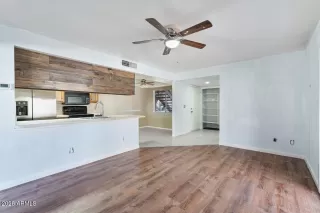 Photo #6: 6988058 Listing