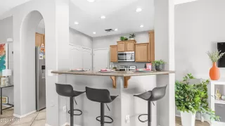 Photo #4: 6988086 Listing 