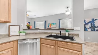 Photo #6: 6988086 Listing 