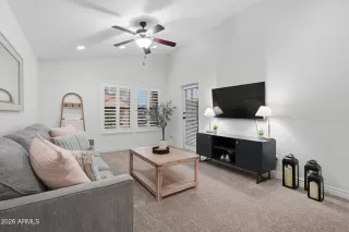 Photo #1: 6988293 Listing 