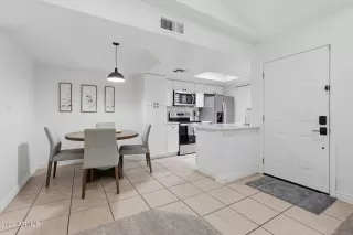 Photo #4: 6988293 Listing 