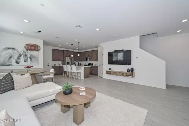 MLS: 6988383 Condo For Sale