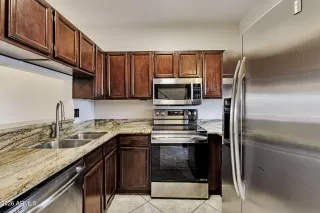 Photo #4: 6988525 Listing 